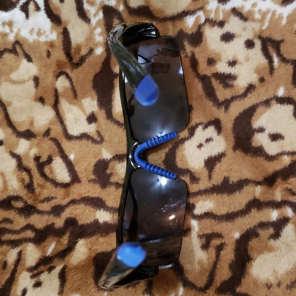 SALE‼️ 2/$10💫 - Picture 6 of 7